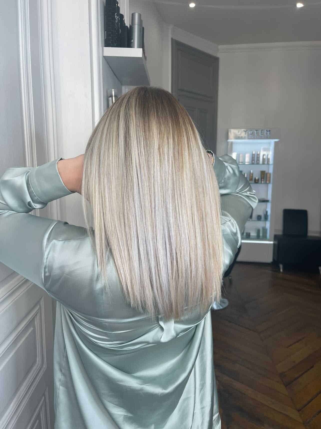 Blond polaire coiffure